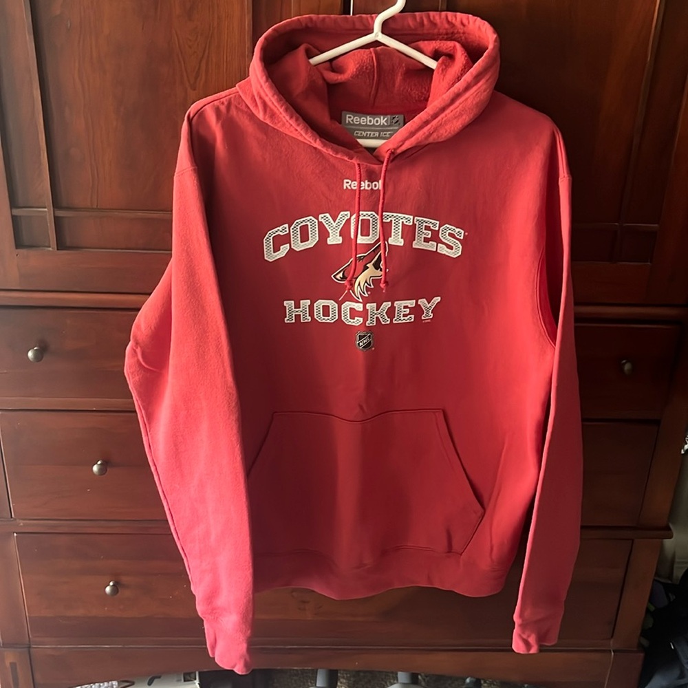 Coyotes Hockey hooded sweatshirt 🏒